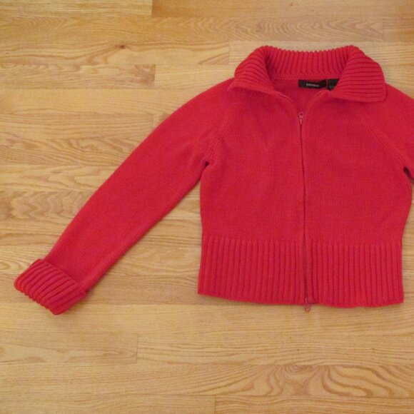 EXPRESS WOMENS SIZE M SWEATER RED ZIP FRONT CARDIGAN W/ COLLAR CHRISTMAS HOLIDAY - Picture 2 of 11